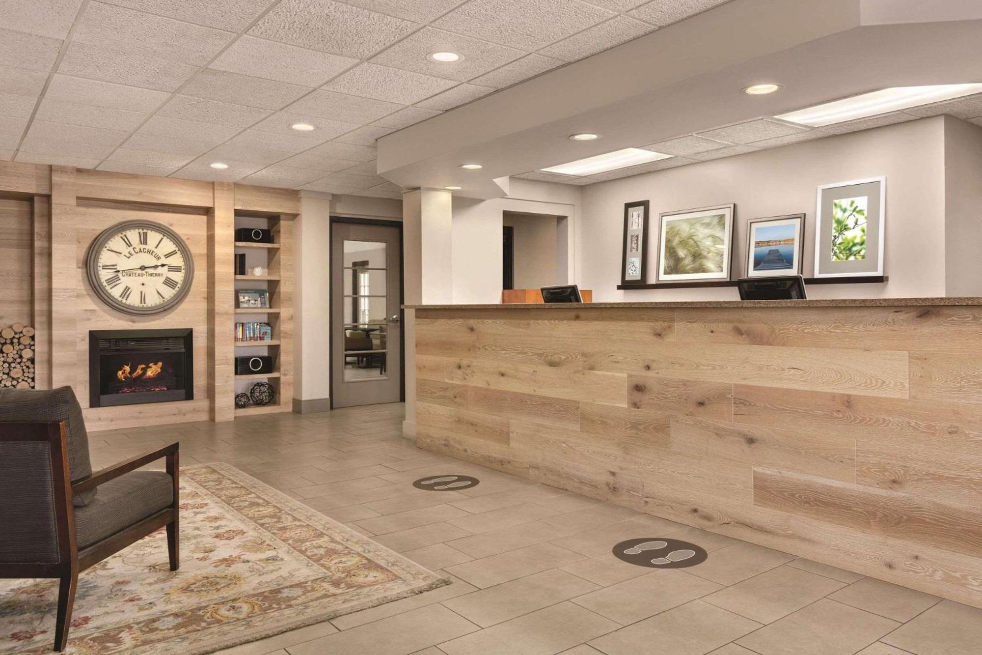 Country Inn & Suites By Radisson, Port Clinton, Oh Buitenkant foto